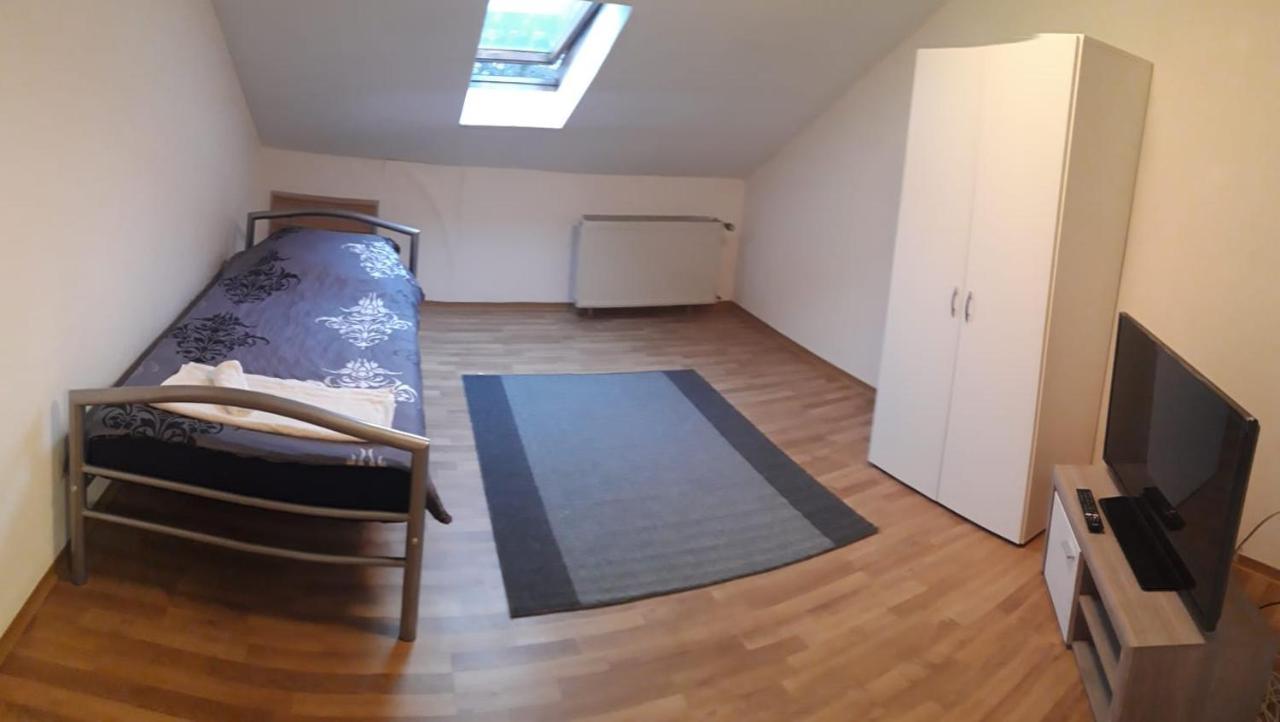 Ferienwohnung In Erftstadt Exterior photo